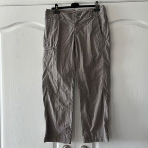 VGUC North Face cargo style pant